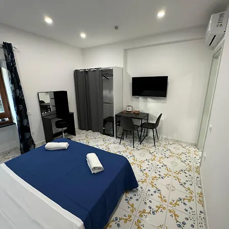 Angela House Center 3*