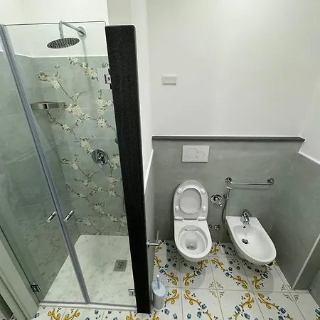 Angela House Center Готель типу 