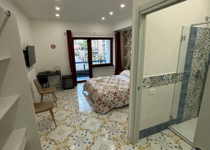 Angela House Center Отель типа 