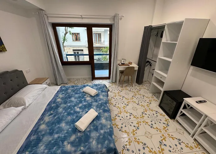 Angela House Center 4* Сорренто