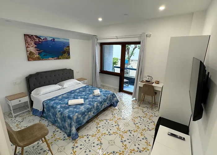 Angela House Center Отель типа 