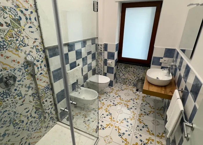 Angela House Center Отель типа 